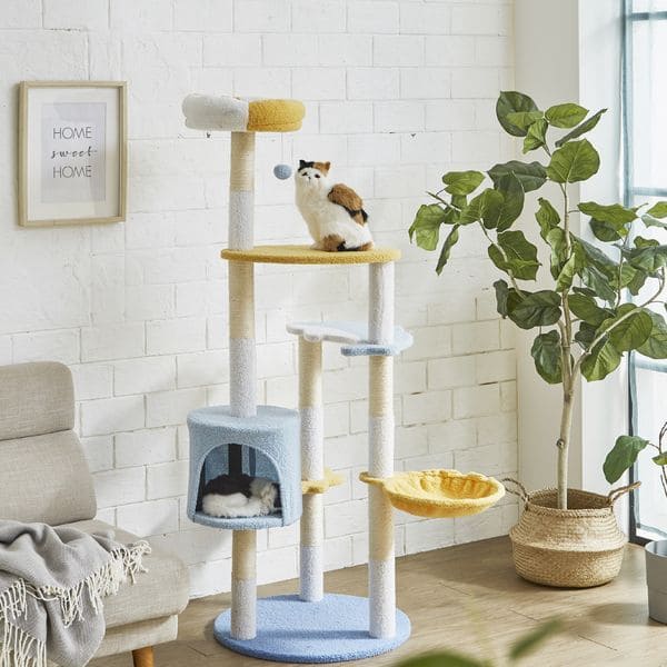 パステルブルー色のキュートなキャットタワー | キャットタワー パステル ネコ ねこ 猫 スリム 据え置き おしゃれ 猫タワー おもちゃ 猫用品 運動不足 キャットツリー 運動不足解消 ペット用品