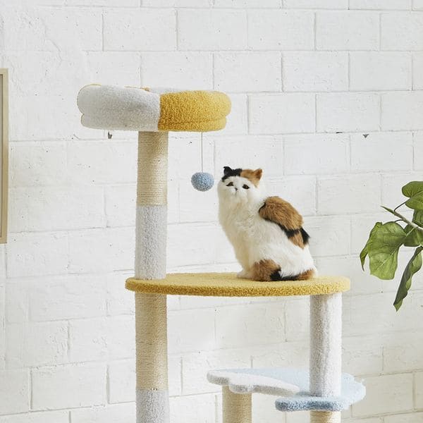 パステルブルー色のキュートなキャットタワー | キャットタワー パステル ネコ ねこ 猫 スリム 据え置き おしゃれ 猫タワー おもちゃ 猫用品 運動不足 キャットツリー 運動不足解消 ペット用品