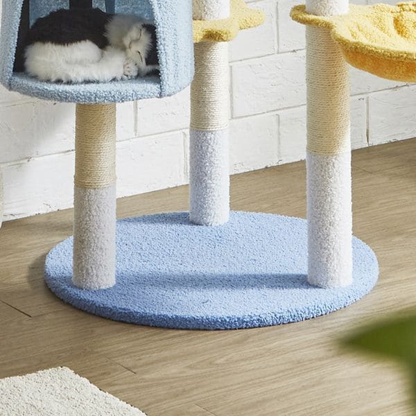 パステルブルー色のキュートなキャットタワー | キャットタワー パステル ネコ ねこ 猫 スリム 据え置き おしゃれ 猫タワー おもちゃ 猫用品 運動不足 キャットツリー 運動不足解消 ペット用品