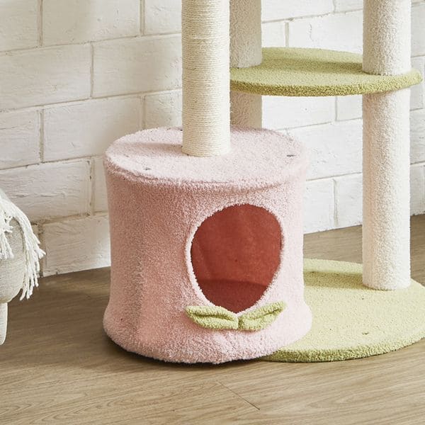 ピンク色のキュートなキャットタワー | キャットタワー ピンク ネコ ねこ 猫 スリム 据え置き おしゃれ 猫タワー おもちゃ 猫用品 運動不足 キャットツリー 運動不足解消 ペット用品 かわいい 可