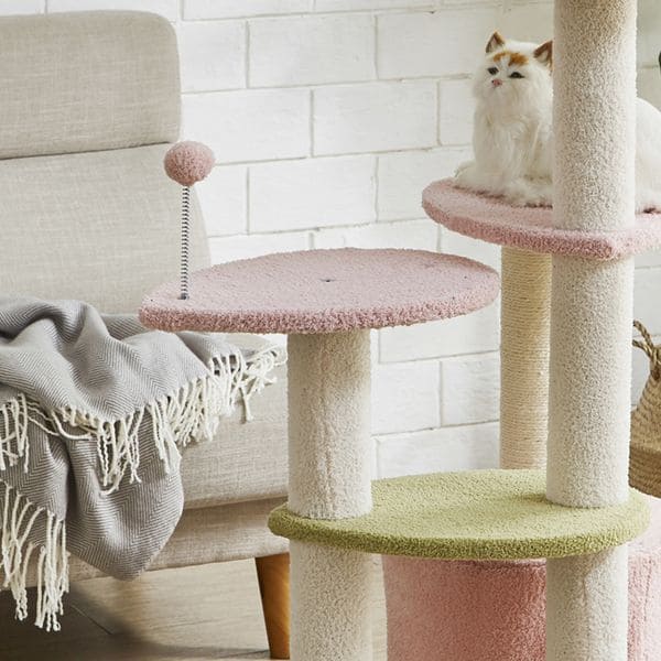 ピンク色のキュートなキャットタワー | キャットタワー ピンク ネコ ねこ 猫 スリム 据え置き おしゃれ 猫タワー おもちゃ 猫用品 運動不足 キャットツリー 運動不足解消 ペット用品 かわいい 可